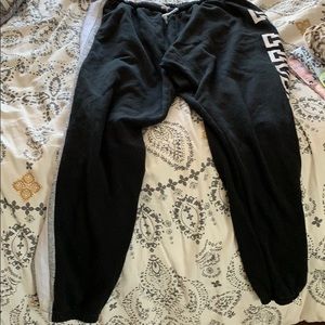 VS PINK SWEATPANTS SIZE L